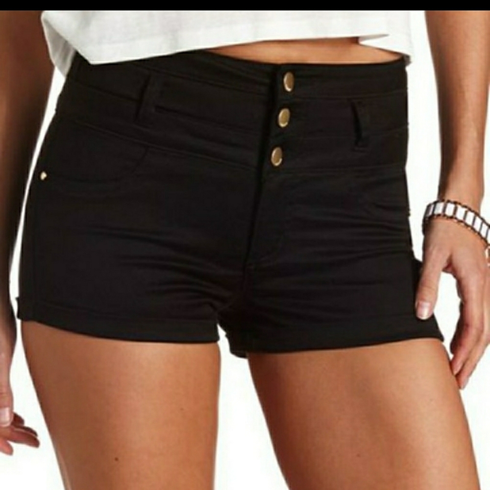 🌟high rise mini black shorts🌟